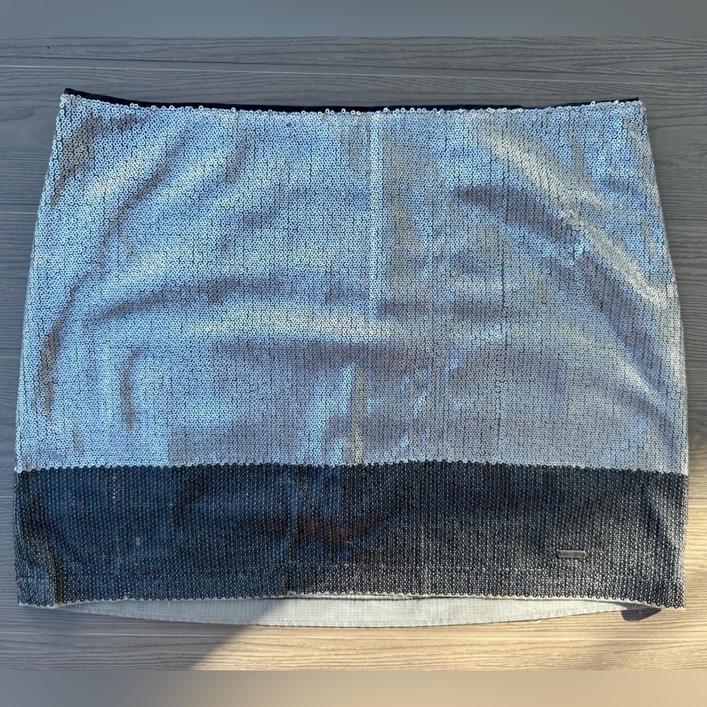 Y2K Vintage Hollister Sequence Like new Size 3